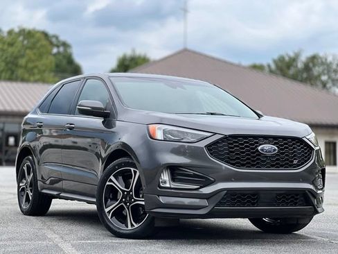 Used 2020 Ford Edge ST w/ Equipment Group 401A AWD/4WD image 3