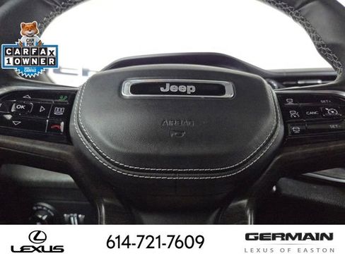 Used 2022 Jeep Grand Cherokee L Overland w/ Luxury Tech Group IV AWD/4WD image 25