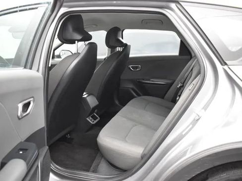 Used 2025 Kia K4 FWD image 15