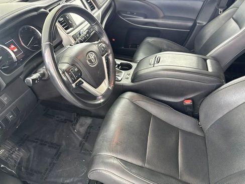 Used 2017 Toyota Highlander Limited w/ Protection Package #3 AWD/4WD image 24