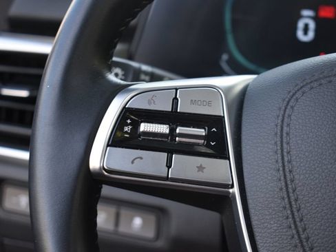Used 2025 Kia Telluride S FWD image 13