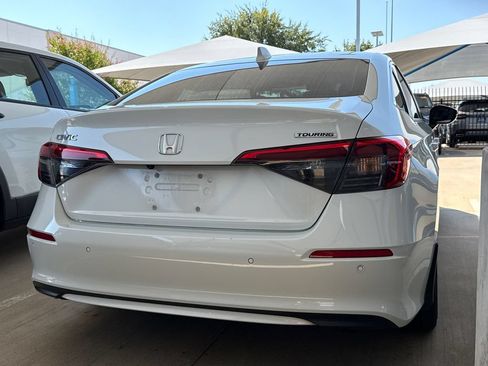 Used 2024 Honda Civic Touring image 6