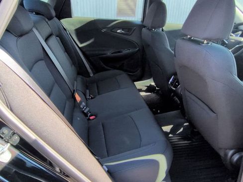 Used 2021 Chevrolet Malibu LT image 27