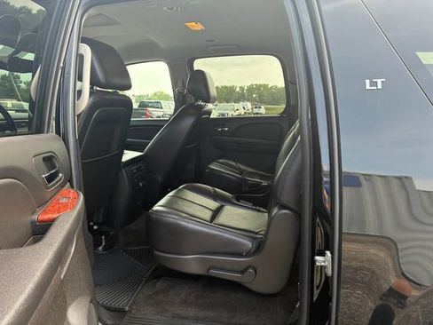 Used 2014 Chevrolet Suburban LT AWD/4WD image 24