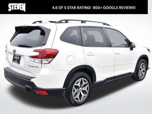 Used 2022 Subaru Forester Premium image 5