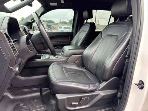 Used 2019 Ford Expedition Limited w/ Special Edition Package AWD/4WD image 18