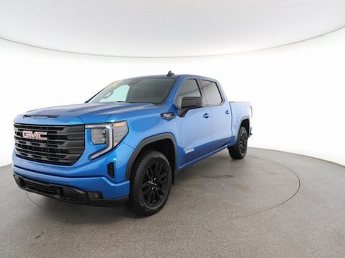 Used 2022 GMC Sierra 1500 Elevation w/ Preferred Package image 1