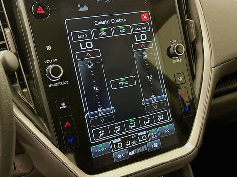 Used 2024 Subaru Crosstrek 2.0i Premium image 23