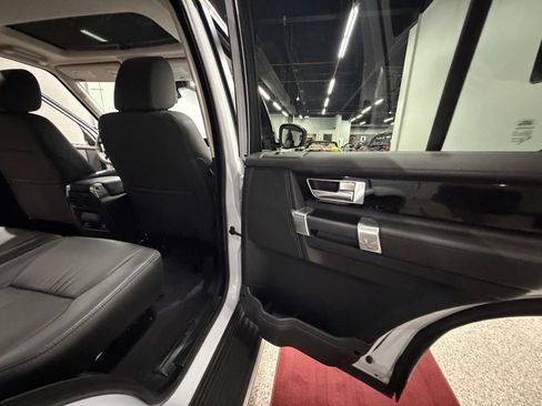 Used 2016 Land Rover LR4 HSE LUX AWD/4WD image 29