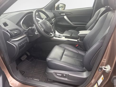 Used 2023 Mitsubishi Eclipse Cross SEL AWD/4WD image 12