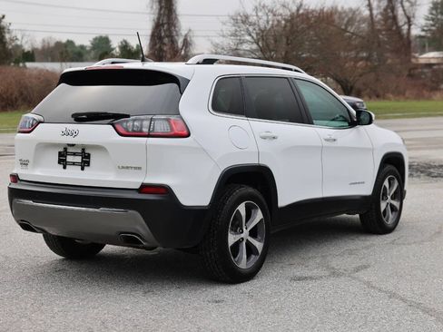 Used 2019 Jeep Cherokee Limited AWD/4WD image 5