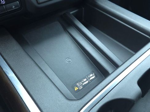 Used 2021 GMC Sierra 1500 SLT w/ SLT Premium Plus Package AWD/4WD image 40