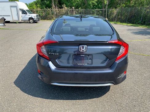 Used 2019 Honda Civic EX image 3