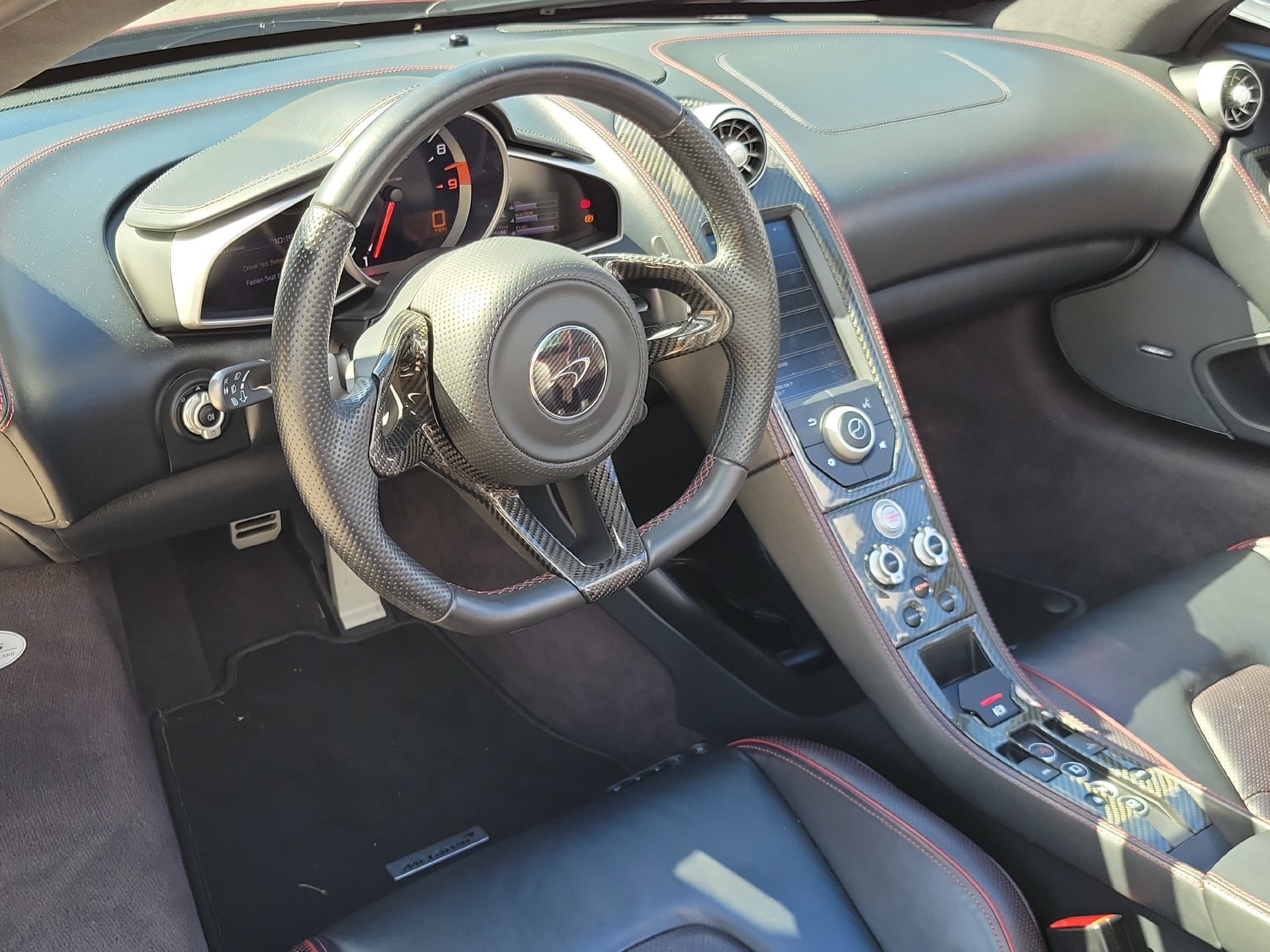 Used 2015 McLaren 650S Spider RWD image 18