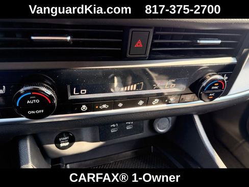 Used 2024 Nissan Rogue SV w/ SV Premium Package image 20