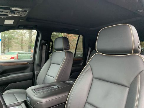 Used 2024 Chevrolet Tahoe Premier w/ Premium Package 2 image 13