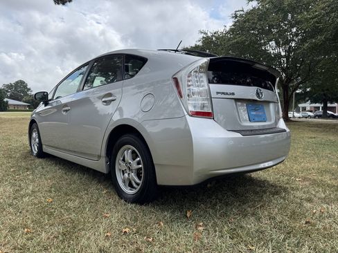 Used 2011 Toyota Prius Two FWD image 8