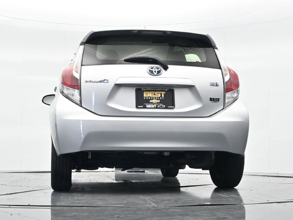 Used 2016 Toyota Prius C One FWD image 31