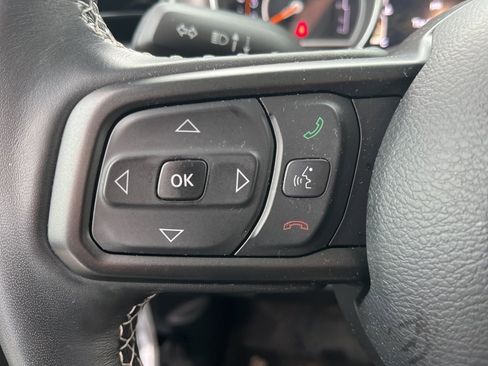 Used 2023 Jeep Wrangler Sport S image 13