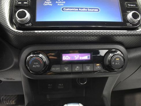 Used 2022 Nissan Kicks SV FWD image 17