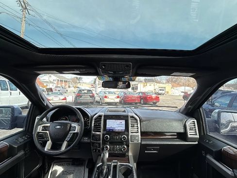 Used 2016 Ford F150 Platinum w/ Technology Package AWD/4WD image 22
