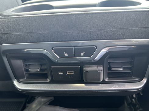 Used 2020 Chevrolet Silverado 2500 High Country image 30