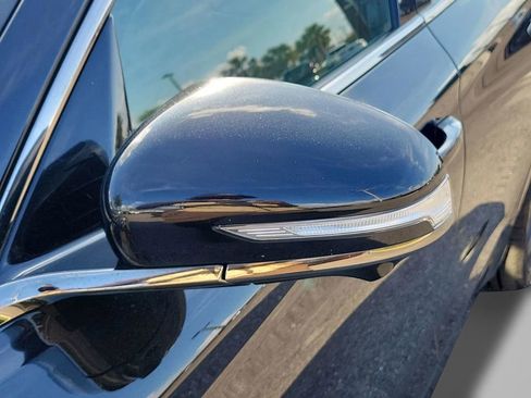 Used 2022 Genesis G70 3.3T image 10