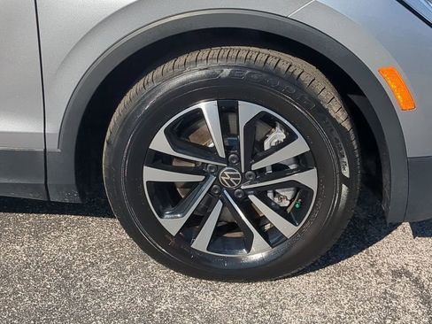 Used 2024 Volkswagen Tiguan S image 11