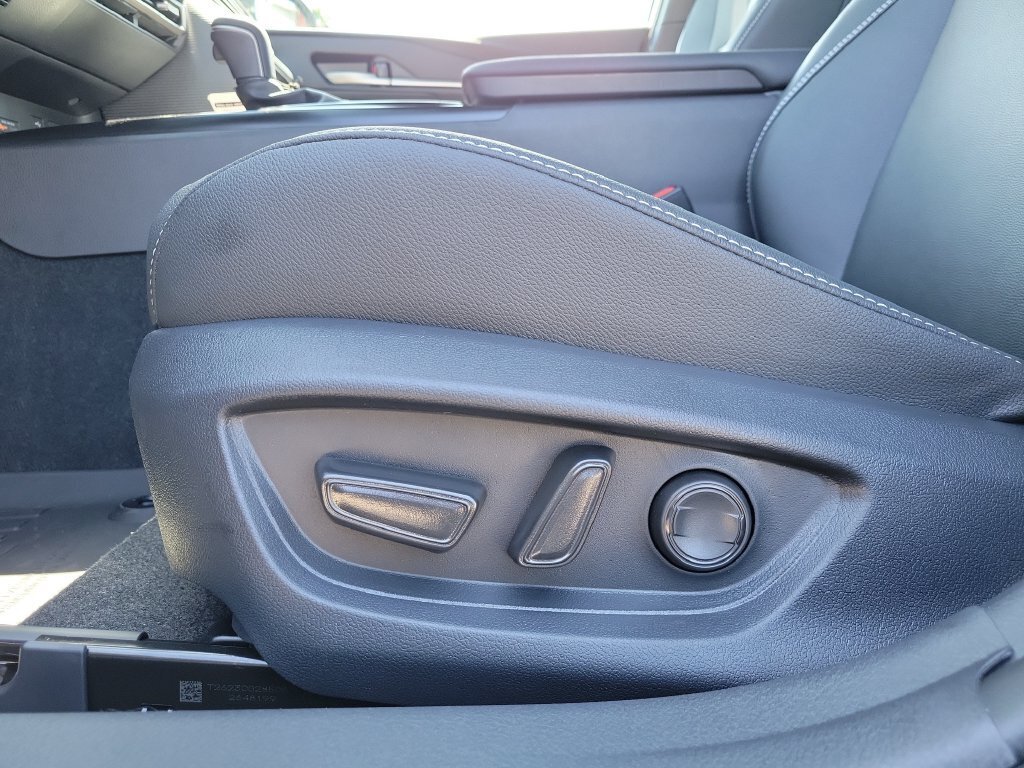 New 2026 Toyota Camry SE w/ Multimedia Upgrade Package FWD image 20