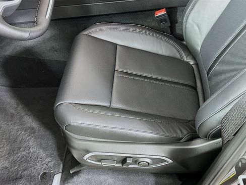 New 2026 Jeep Grand Wagoneer Limited AWD/4WD image 26
