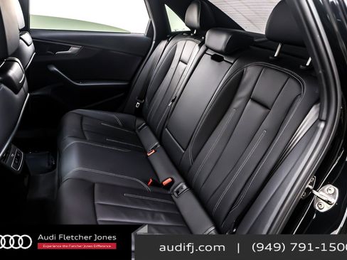 Used 2023 Audi A4 2.0T Premium w/ Convenience Package image 8