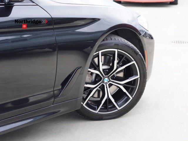 Used 2021 BMW 530e w/ M Sport Package RWD image 8