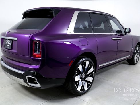 Used 2025 Rolls-Royce Cullinan image 2