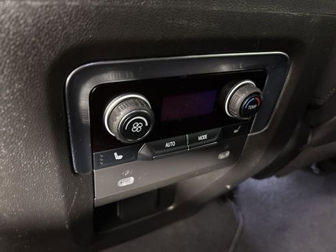 Used 2024 Chevrolet Tahoe Premier image 36