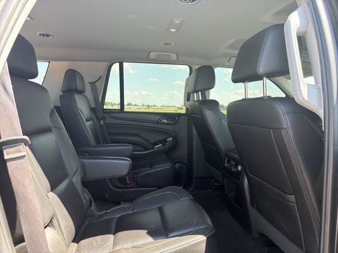 Used 2017 Chevrolet Tahoe LT w/ Luxury Package AWD/4WD image 17