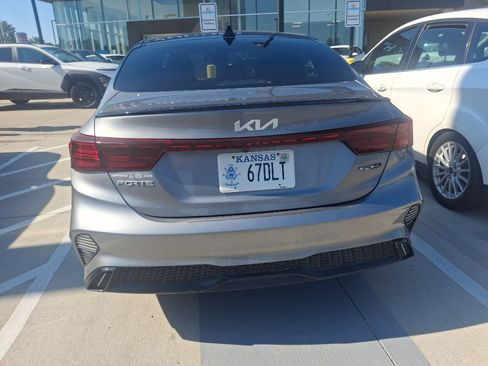 Used 2022 Kia Forte GT-Line w/ GT-Line Premium Package FWD image 5