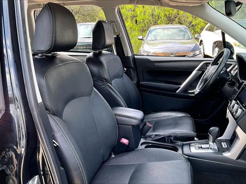 Used 2016 Subaru Forester 2.5i Limited w/ Protection Package #2 image 9