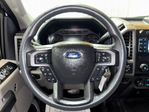 Used 2022 Ford F250 XL w/ Power Equipment Group AWD/4WD image 18