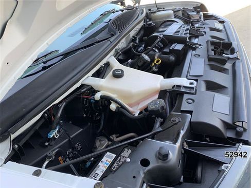 Used 2020 Chevrolet Express 3500 w/ Power Convenience Package RWD image 15