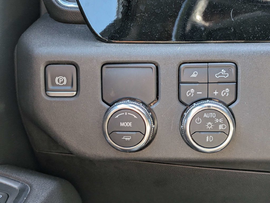 Used 2025 GMC Sierra 1500 SLT RWD image 19