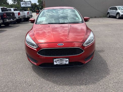 Used 2018 Ford Focus SE w/ Cold Weather Package image 2