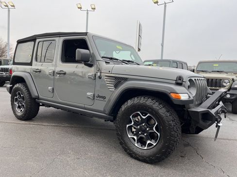 Used 2023 Jeep Wrangler Sport S image 47