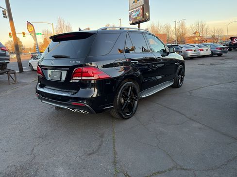 Used 2018 Mercedes-Benz GLE 43 AMG 4MATIC image 8