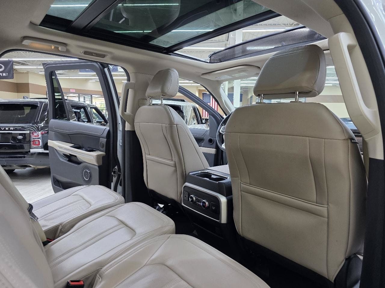 Used 2023 Ford Expedition Max Limited RWD image 26
