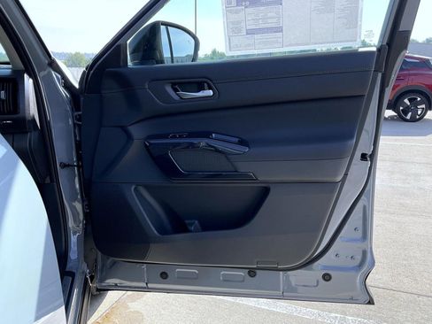 New 2026 Nissan Pathfinder Platinum w/ Cargo Package AWD/4WD image 17