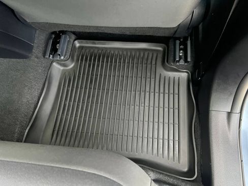 Used 2025 Toyota Corolla LE FWD image 14