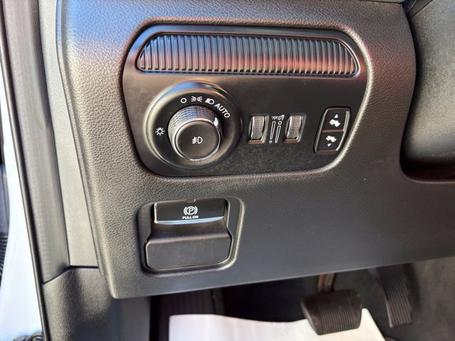 Used 2023 Jeep Wagoneer 4WD w/ Convenience Group I image 22