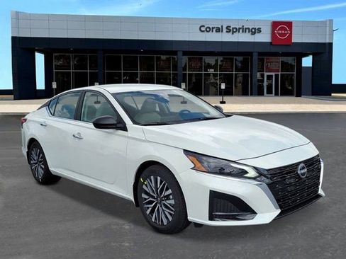 New 2026 Nissan Altima 2.5 SV FWD image 7