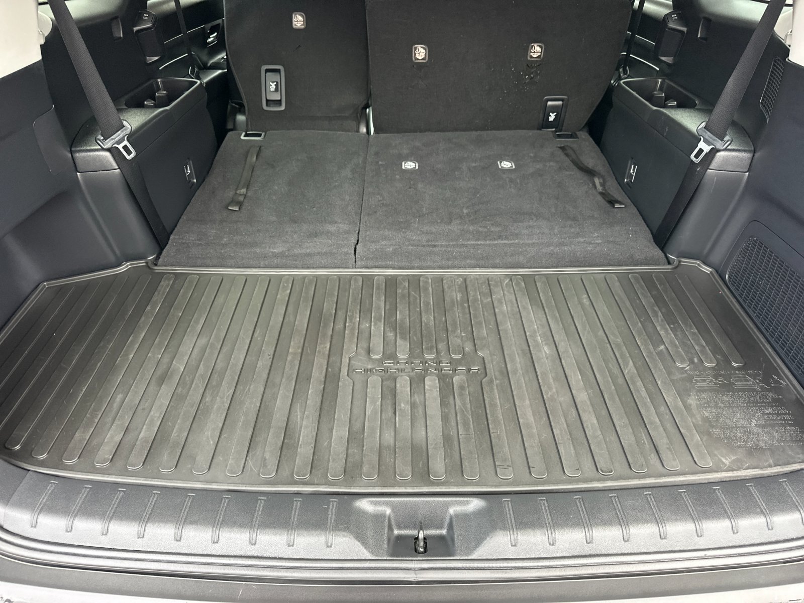 Used 2024 Toyota Grand Highlander AWD image 15