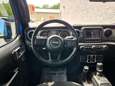 Used 2021 Jeep Gladiator Sport AWD/4WD image 36